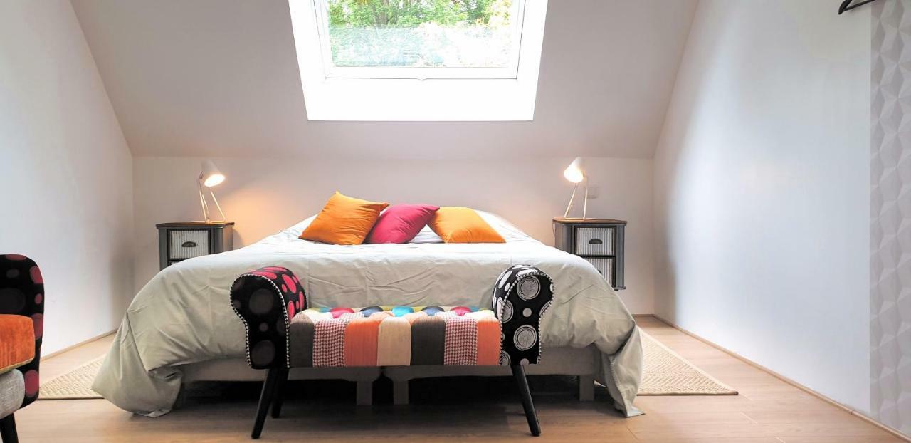 Au Clos Du Coteau, Chambres D'Hotes Crotelles Luaran gambar